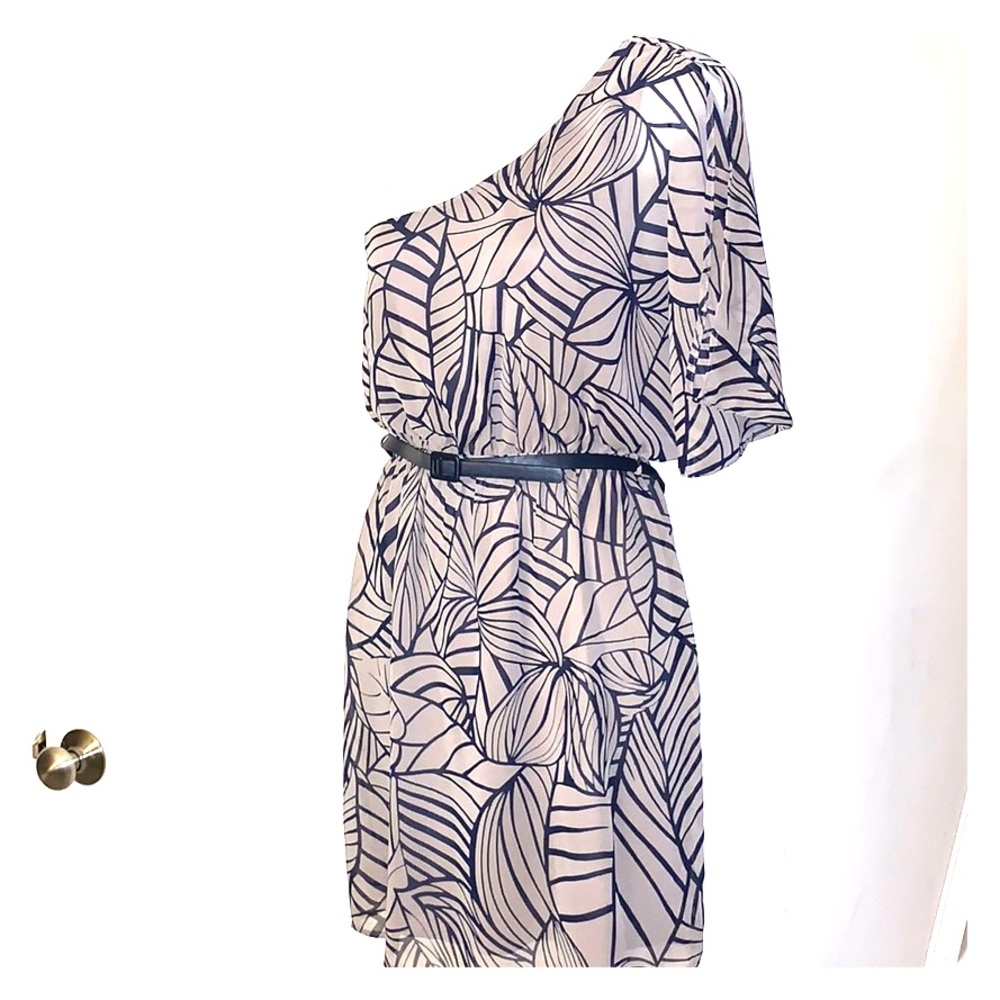 ❤️‍🔥 2/$15! One shoulder dress